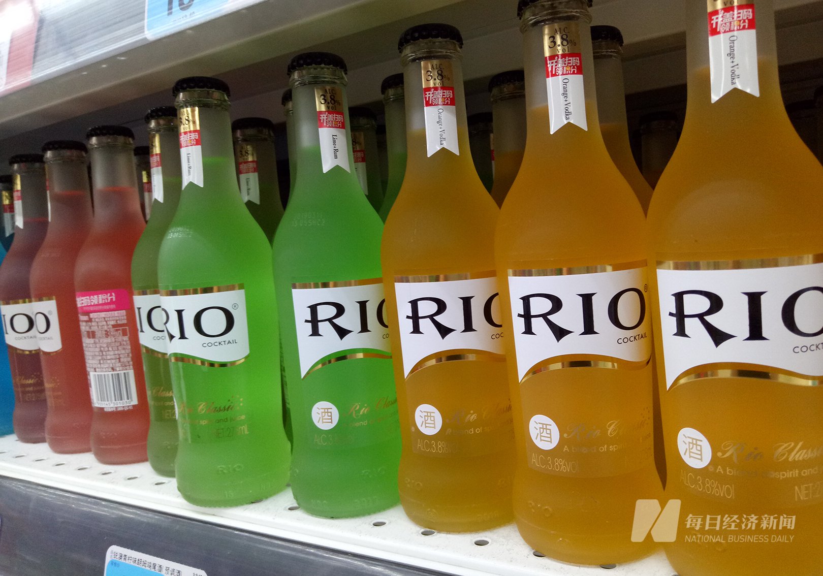 上半年盈利降逾8%,百润股份股价却涨停 布局威士忌7年后新品有望下半年上市