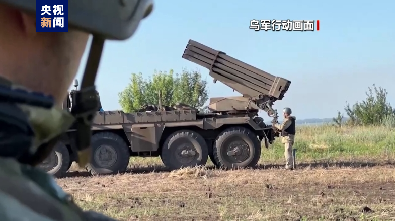 乌克兰称袭击俄机场,击中存放制导航空炸弹仓库!泽连斯基:“尽快公正结束战争”是乌主要需求