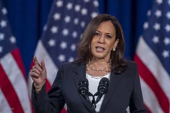 外盘头条:高盛、摩根大通模型显示市场预测美国经济衰退可能性上升 哈里斯将在北卡罗来纳公布经济计划细节