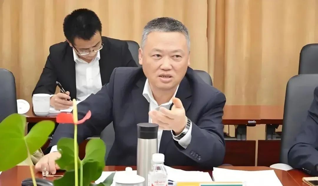 金融圈突发!又一正厅级干部落马,深耕农信系统多年,曾是这省联社前掌门人