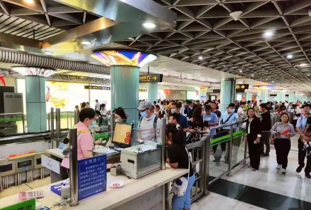 【提示】对外交通枢纽站点客流涨幅明显、新开通线路分流作用显著……2023年上海交通运行年度报告(城市客运篇)出炉