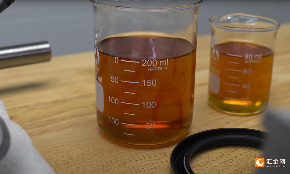 供应过剩担忧拖累布伦特原油跌至9个月低点,石油市场面临波动